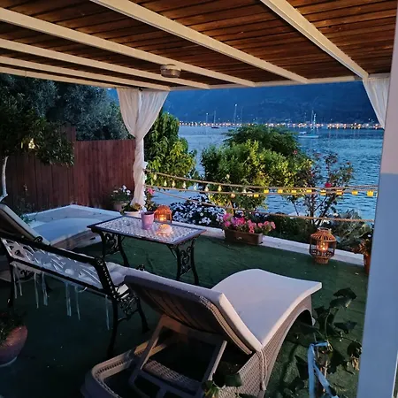 Apartament Geni Bay *