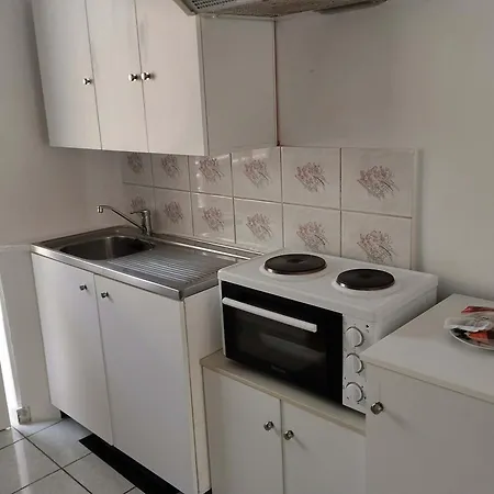 Geni Bay Apartament *