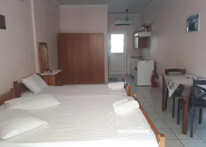 Geni Bay Apartmán Yénion
